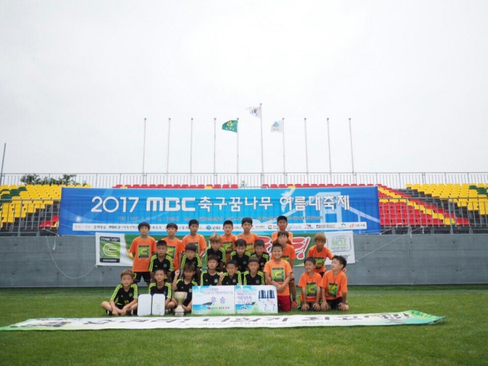 238aacfe767ddd7f1dd6c8c716cf2f25.jpg